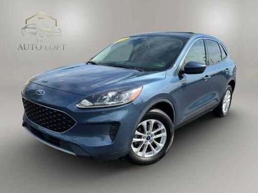 Blue Metallic 2020 Ford Escape SE