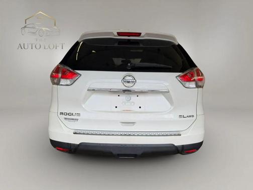 Pearl White 2015 Nissan Rogue SL
