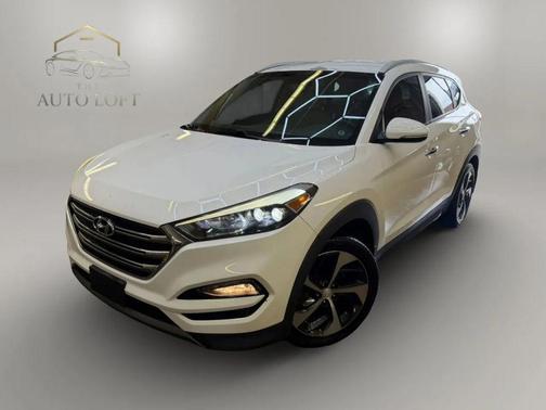 Dazzling White 2016 Hyundai TUCSON Limited