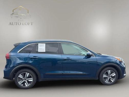 Deep Cerulean 2020 Kia Niro LXS