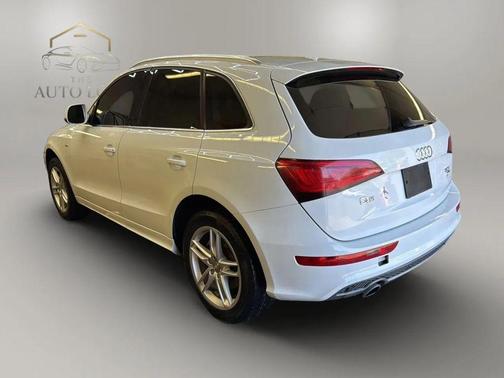 White 2013 Audi Q5 3.0T Premium Plus