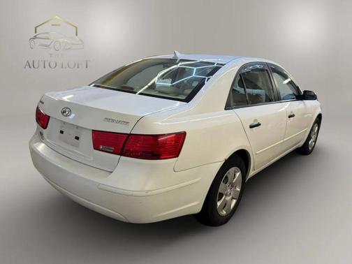 2010 Hyundai SONATA GLS