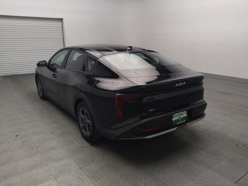 Aurora Black Pearl 2025 Kia K4 LXS