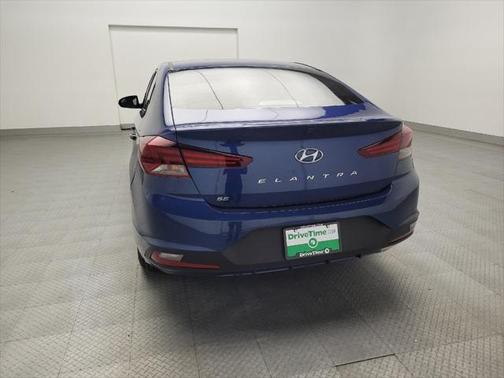 2020 Hyundai ELANTRA SE