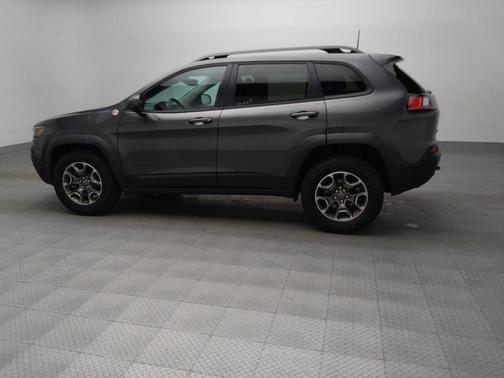 Granite Crystal Metallic Clearcoat 2020 Jeep Cherokee Trailhawk