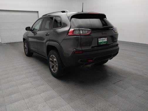 Granite Crystal Metallic Clearcoat 2020 Jeep Cherokee Trailhawk