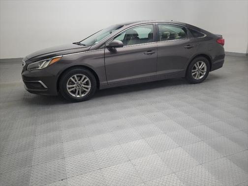 2017 Hyundai SONATA SE
