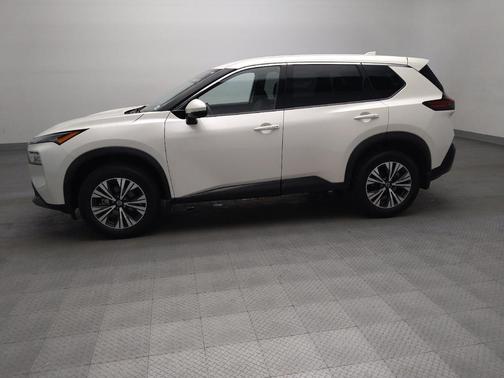 Pearl White Tricoat 2021 Nissan Rogue SV