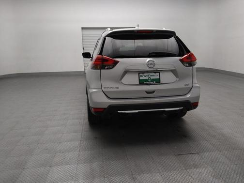 Brilliant Silver 2017 Nissan Rogue SV