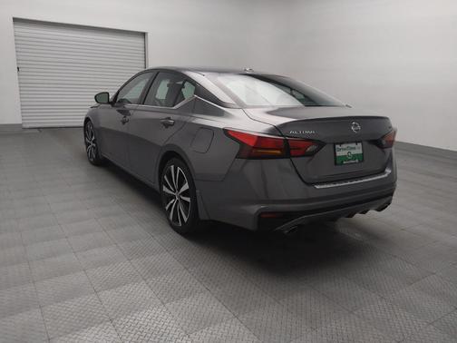 2022 Nissan Altima SR FWD