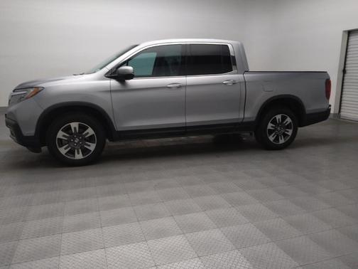 Lunar Silver Metallic 2019 Honda Ridgeline RTL-E