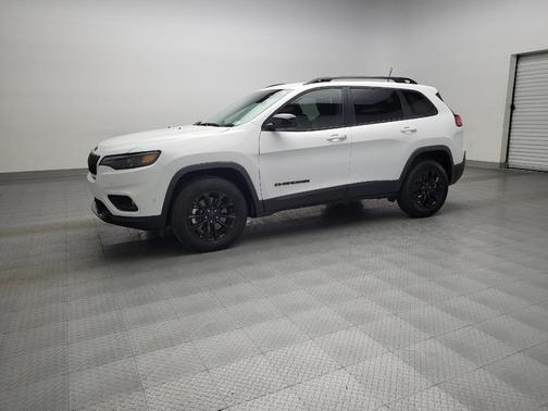 2023 Jeep Cherokee Altitude