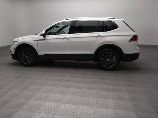 White 2022 Volkswagen Tiguan 2.0T SE 4MOTION