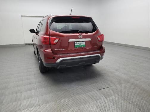 2017 Nissan Pathfinder SV