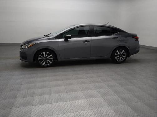 Gun Metallic 2024 Nissan Versa 1.6 S