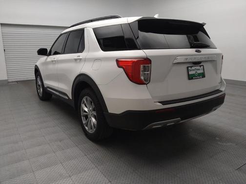 Star White Metallic Tri-Coat 2020 Ford Explorer XLT
