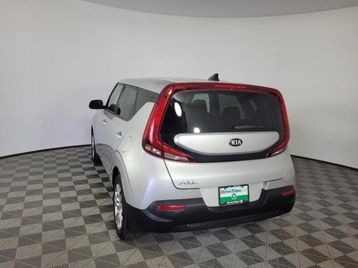 Sparkling Silver 2020 Kia Soul LX