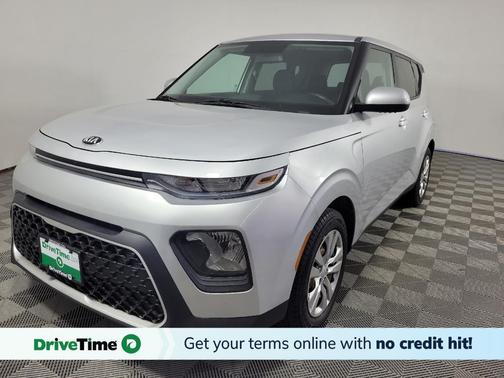 Sparkling Silver 2020 Kia Soul LX