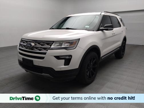 White 2018 Ford Explorer XLT