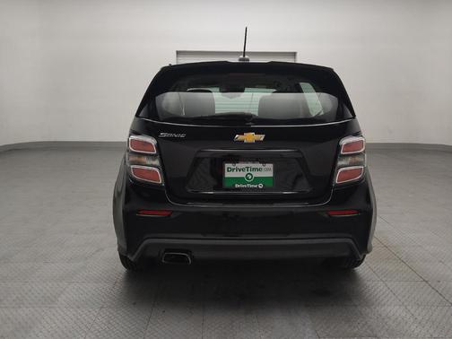 Mosaic Black Metallic 2020 Chevrolet Sonic FWD Hatchback 1FL 5-Door