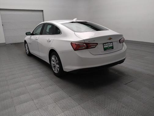 Summit White 2021 Chevrolet Malibu FWD LT