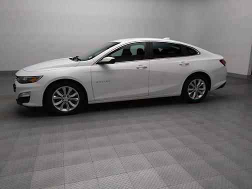 Summit White 2021 Chevrolet Malibu FWD LT
