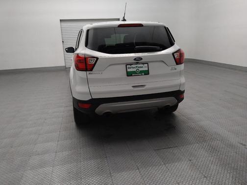 White 2019 Ford Escape SE
