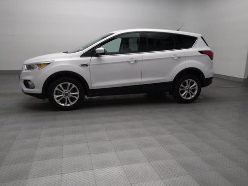 White 2019 Ford Escape SE