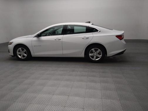 Summit White 2023 Chevrolet Malibu 1LS