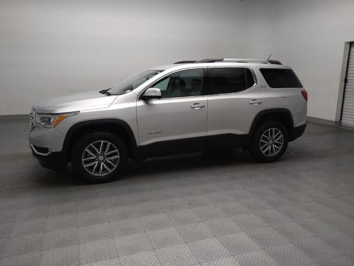 Quicksilver Metallic 2018 GMC Acadia SLE-2