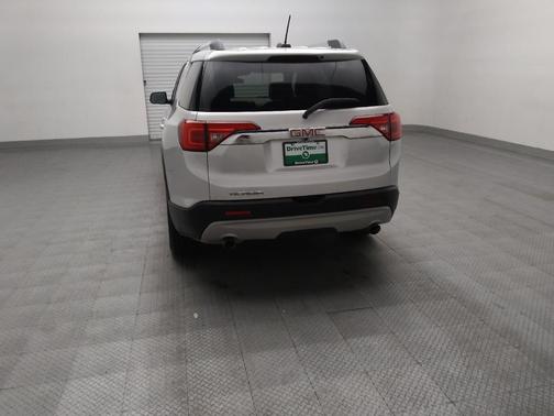 Quicksilver Metallic 2018 GMC Acadia SLE-2