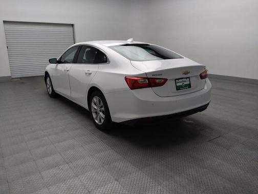 Summit White 2023 Chevrolet Malibu FWD 1LT