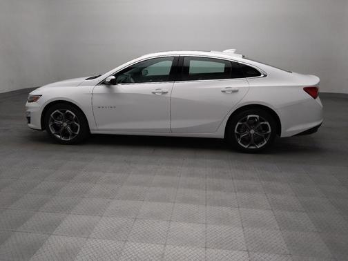 Summit White 2024 Chevrolet Malibu FWD 1LT
