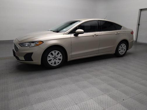 2019 Ford Fusion S