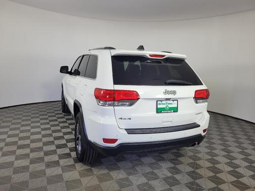 Bright White Clearcoat 2018 Jeep Grand Cherokee Laredo E