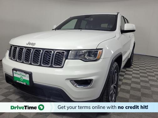 Bright White Clearcoat 2018 Jeep Grand Cherokee Laredo E