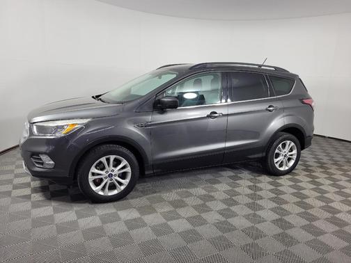 Magnetic Metallic 2018 Ford Escape SE
