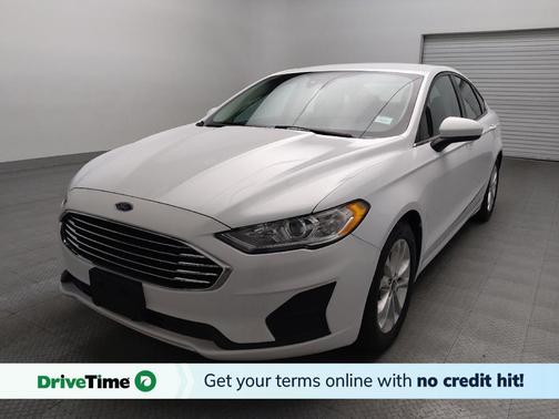 White 2019 Ford Fusion SE