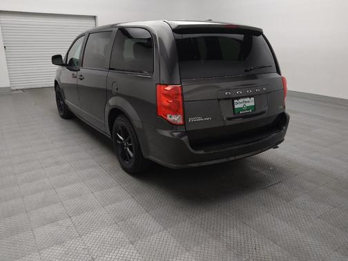 Granite Pearlcoat 2019 Dodge Grand Caravan SXT