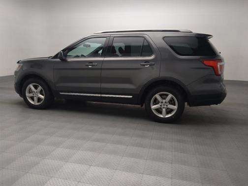 Magnetic Metallic 2018 Ford Explorer XLT