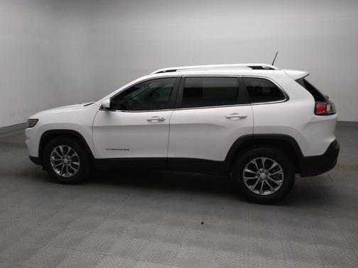 Bright White Clearcoat 2019 Jeep Cherokee Latitude Plus