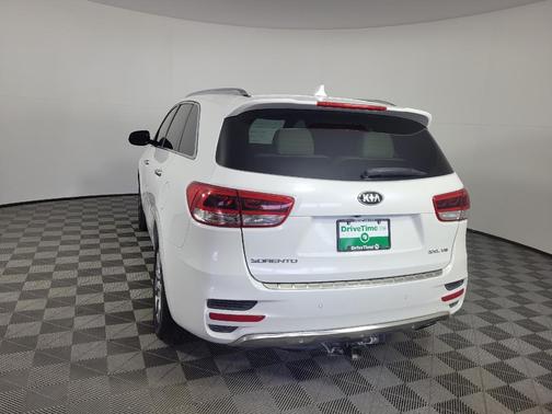 Snow White Pearl 2016 Kia Sorento SXL