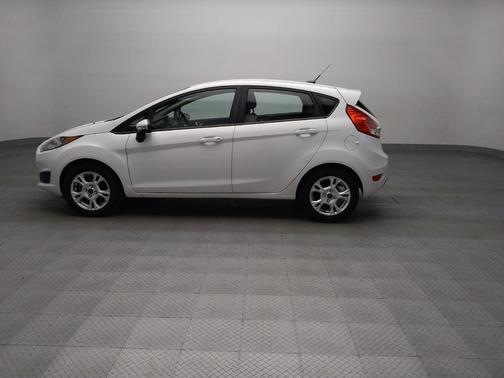 White 2016 Ford Fiesta SE