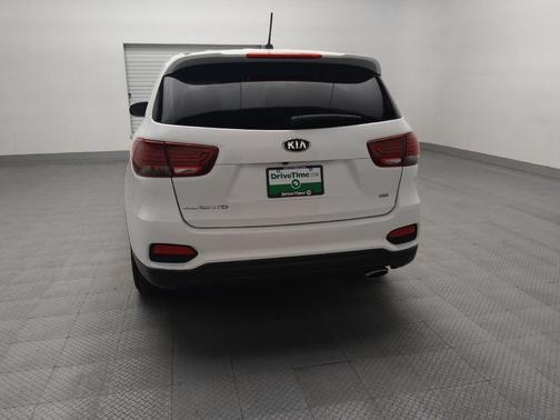 Snow White Pearl 2020 Kia Sorento LX