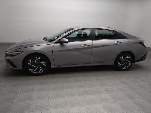 Gray 2025 Hyundai ELANTRA SEL