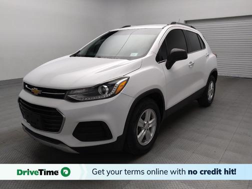 White 2019 Chevrolet Trax LT