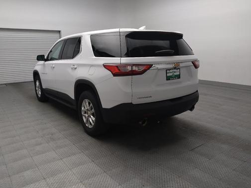 Summit White 2020 Chevrolet Traverse LS