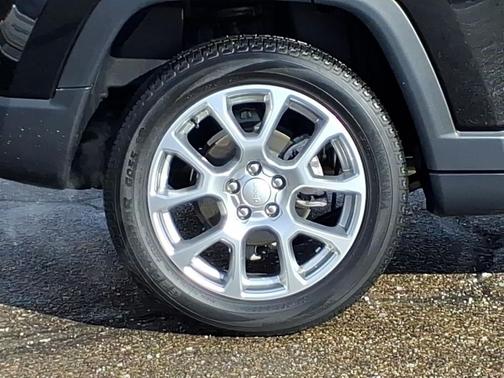 2023 Jeep Compass Latitude Lux