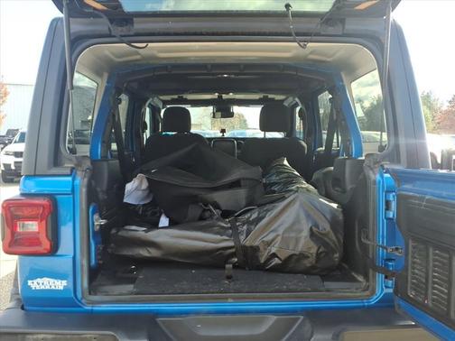 2022 Jeep Wrangler Willys