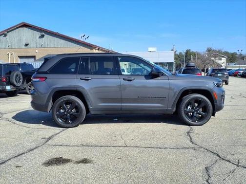 2024 Jeep Grand Cherokee Altitude